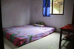 Homestay Junet - Hostel