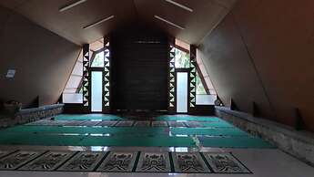 Bukit Lintang Sewu Domping