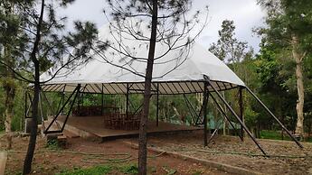 Bukit Lintang Sewu Domping