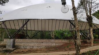 Bukit Lintang Sewu Domping