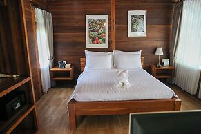 Avery Coconut Island Waterpark Resort