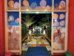 Avery Coconut Island Waterpark Resort