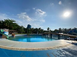 Avery Coconut Island Waterpark Resort