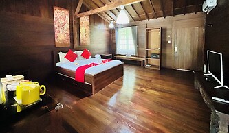 Avery Coconut Island Waterpark Resort