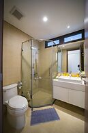 Homefromhome Skylake Apartment