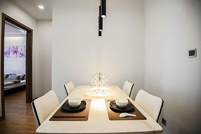 Homefromhome Skylake Apartment