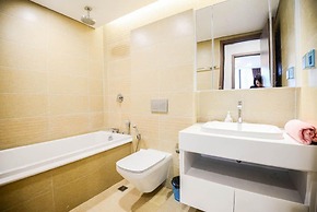 Homefromhome Skylake Apartment