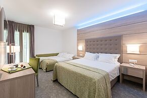 Hotel Trilago