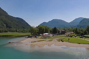 Hotel Trilago