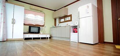 Bandi Hwangto Pension