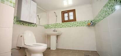 Bandi Hwangto Pension