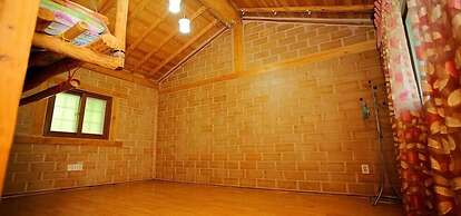 Bandi Hwangto Pension