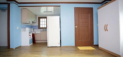 Bandi Hwangto Pension