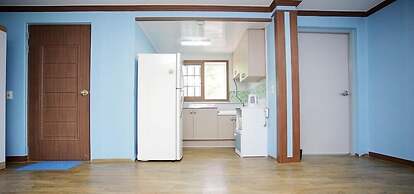 Bandi Hwangto Pension