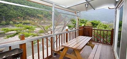 Bandi Hwangto Pension