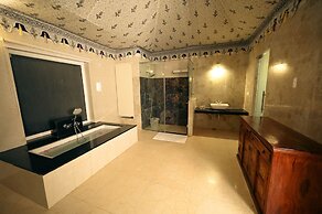 Clarks Safari Ranthambore