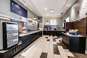 Holiday Inn Express & Suites Edmonton N - St. Albert by IHG