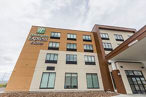 Holiday Inn Express & Suites Edmonton N - St. Albert by IHG