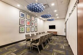 Holiday Inn Express & Suites Edmonton N - St. Albert by IHG