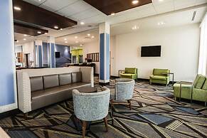 Holiday Inn Express & Suites Edmonton N - St. Albert by IHG