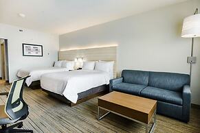 Holiday Inn Express & Suites Edmonton N - St. Albert by IHG