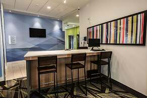 Holiday Inn Express & Suites Edmonton N - St. Albert by IHG