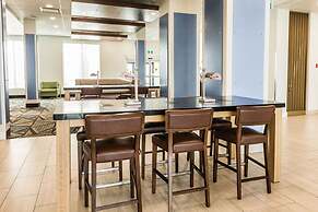 Holiday Inn Express & Suites Edmonton N - St. Albert by IHG