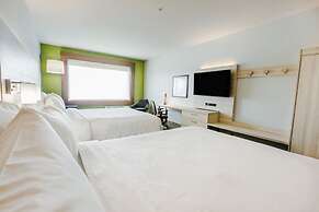 Holiday Inn Express & Suites Edmonton N - St. Albert by IHG