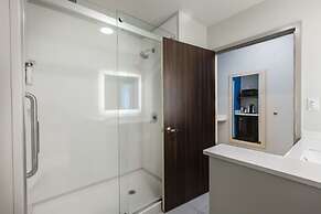 Holiday Inn Express & Suites Edmonton N - St. Albert by IHG