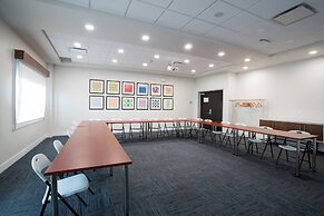 Holiday Inn Express & Suites Edmonton SW - Windermere by IHG