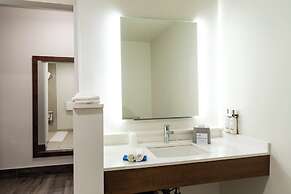 Holiday Inn Express & Suites Edmonton SW - Windermere by IHG