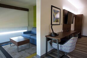 Holiday Inn Express & Suites Edmonton SW - Windermere by IHG