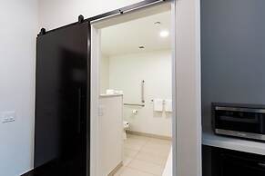 Holiday Inn Express & Suites Edmonton SW - Windermere by IHG