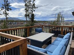 Cozens Pointe E 102 2 Bedroom Condo by RedAwning