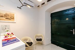 Leonarda Baroque House - Old Town