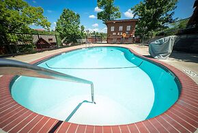 Cabins at Grand Mountain