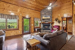 Mystical Creek Pool Lodge #600