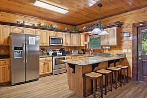 Mystical Creek Pool Lodge #600