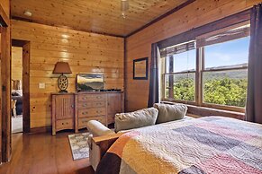 Mystical Creek Pool Lodge #600