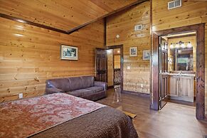 Mystical Creek Pool Lodge #600