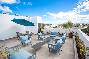Amazing 2BR Condo w/ Pool+views!! Dream Location!!