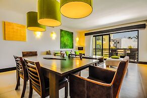 Beachfront Condo by Mamitas Beach