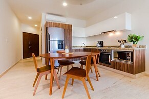 Brand New 1br, AC, Beach, Rooftop Pool