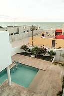 Breathtaking Beach Villa, Feel the Inviting Vibe!