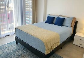 3-br Condo, Partial Ocean View, 2blocks From Ocean