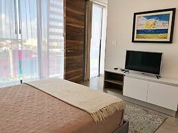 3-br Condo, Partial Ocean View, 2blocks From Ocean