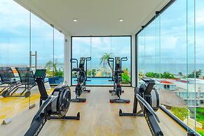 Brand New Studio! Steps From The Beach! AC! Best!