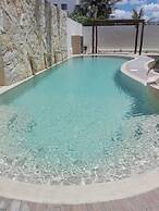 Brand NEW Condo for 6, 1 Block From the Beach, AC!