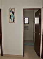 Brand NEW Condo for 6, 1 Block From the Beach, AC!