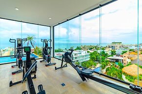 Amazing Studio, Best Location, AC, Beach!